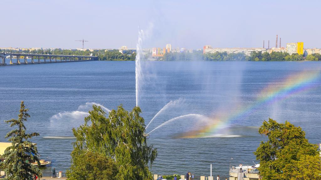 Dnepropetrovsk Hotel Zewnętrze zdjęcie