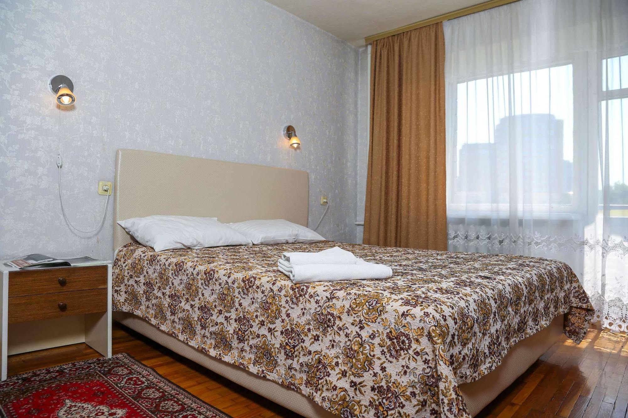 Dnepropetrovsk Hotel Zewnętrze zdjęcie